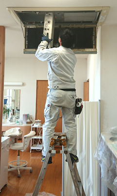 >空気清浄機のフィルター交換